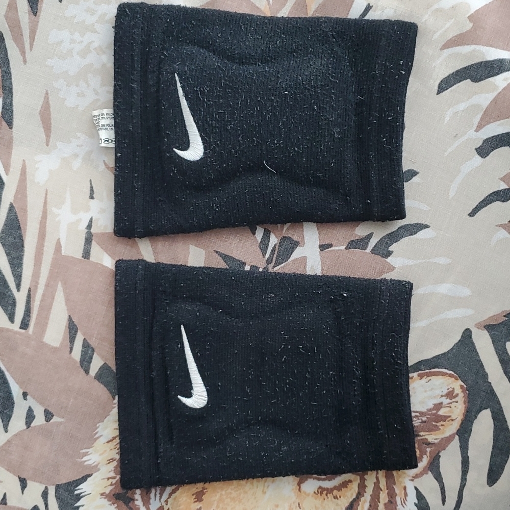 Nike knee pads